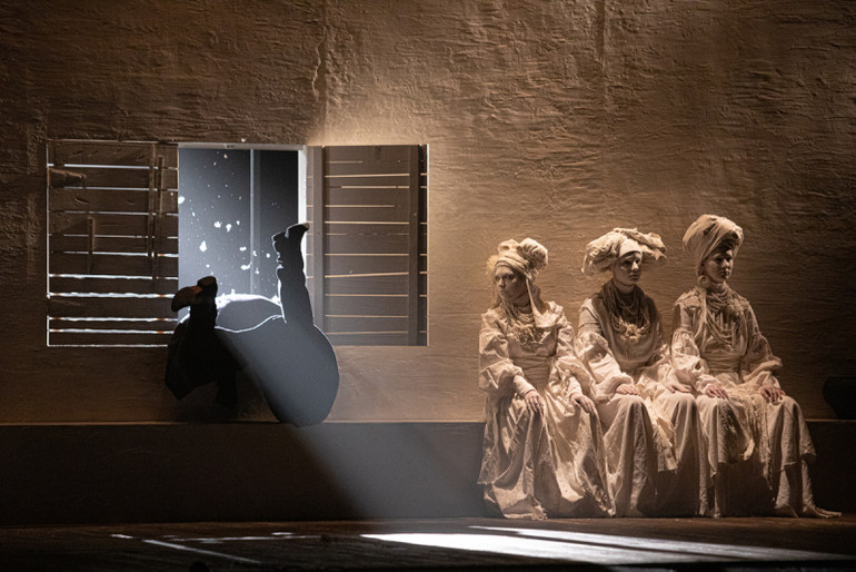 З вистави Івана Уривського Конотопська відьма