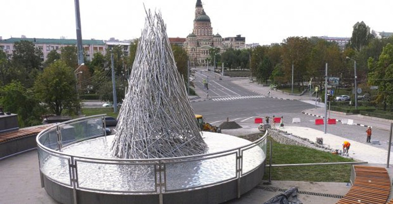 Нова інсталяція Вічного вогню у сквері на Університетській гірці в Харкові