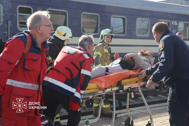 Удар по вокзалі в Дніпрі
