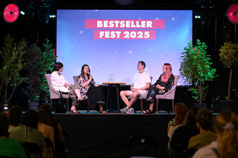 Розмова Чи мусить автор художнього твору враховувати очікування і настрої публіки