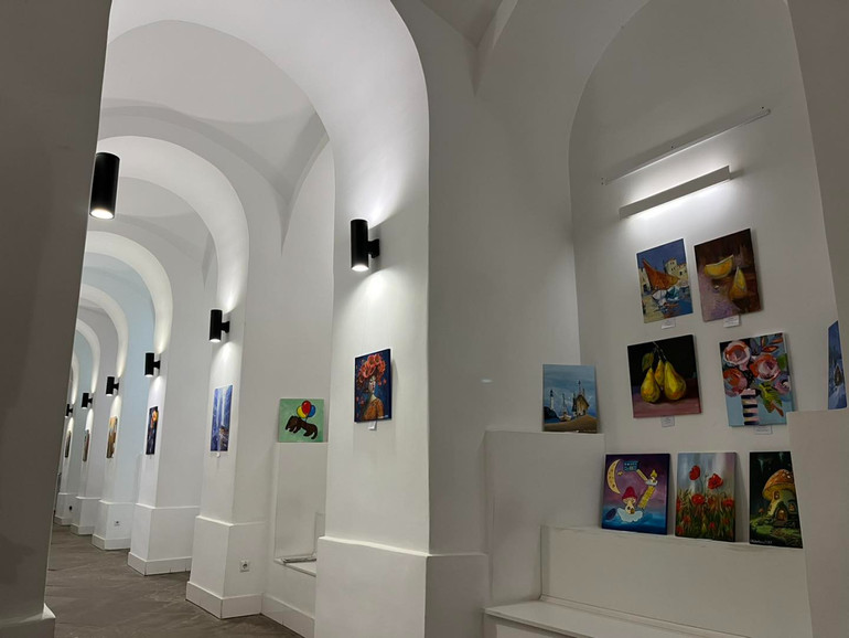 Exhibition of Mariupol people Home