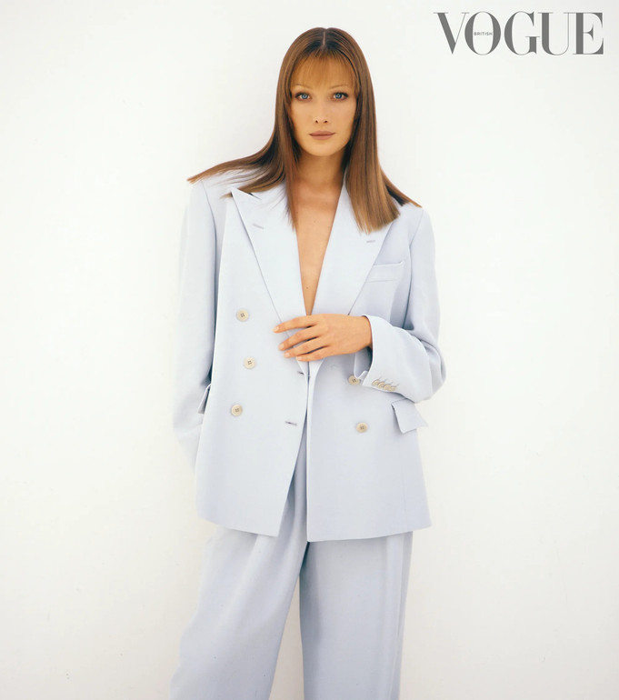 Обкладинка журналу Vogue у вересні 1993 року з брендом Armani