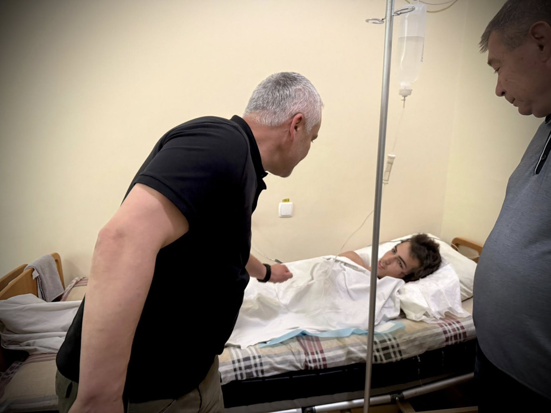 Школяр у медичному закладі