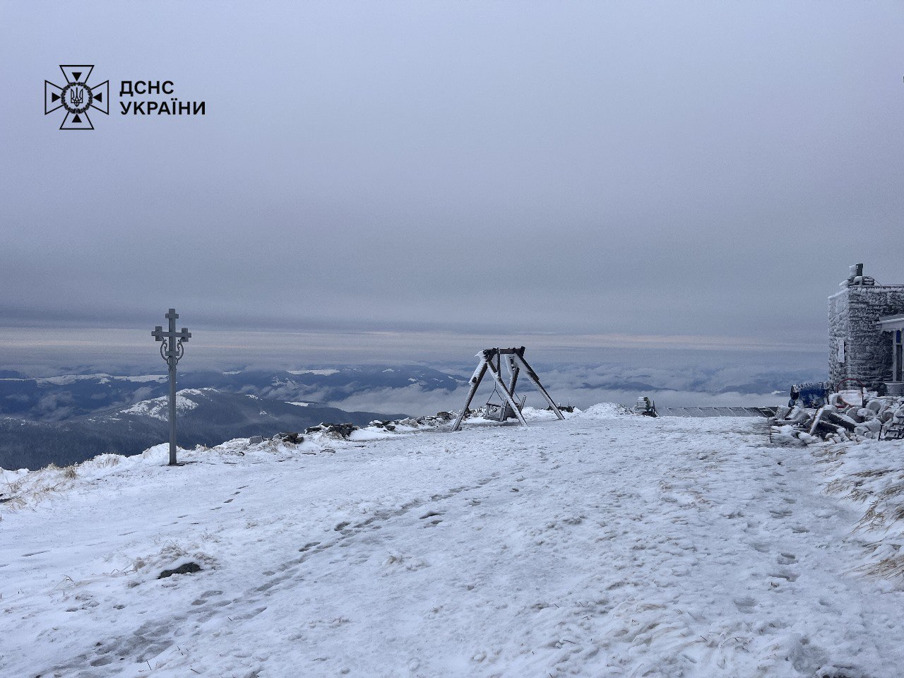 Сніг в українських Карпатах