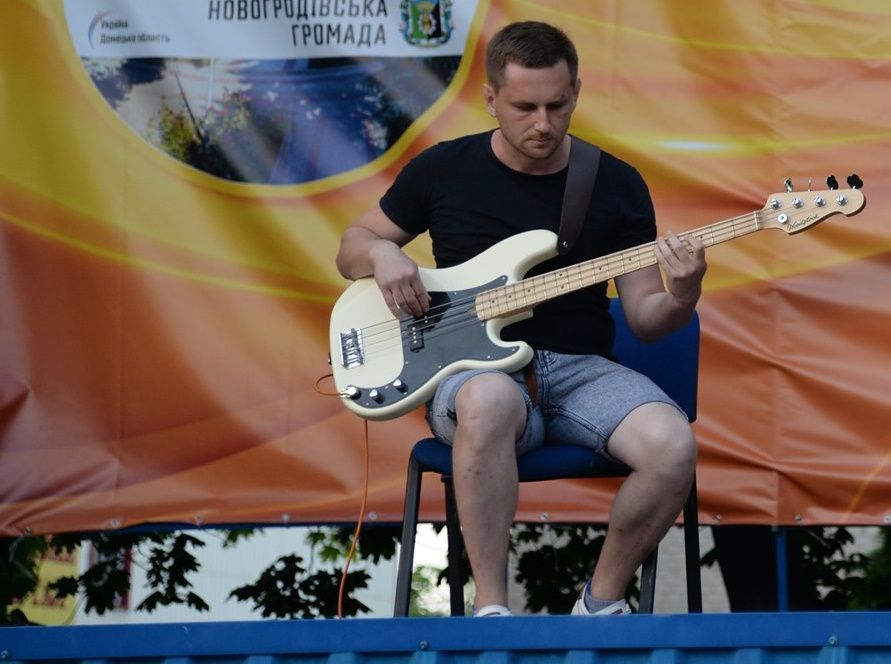 Олександр під час виступу та на фестивалі