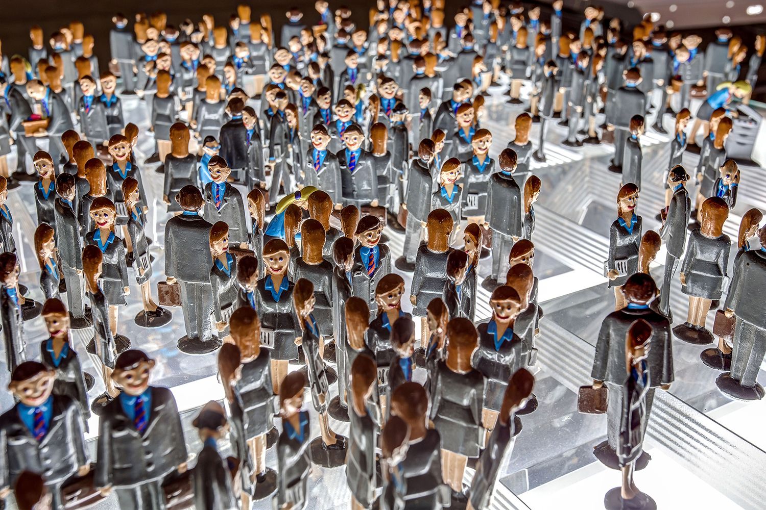 Олексій Сай, Пліснява, 2009-2014. Інсталяція. Вид виставки "Зникаючий вид" в ЄрмиловЦентрі, Харків.