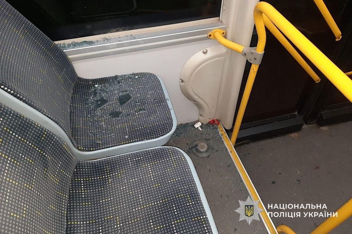 Наслідки стрілянини в громадському транспорті