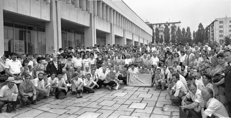 Делегати і гості Другого Курултаю кримськотатарського народу,  червень 1991 року