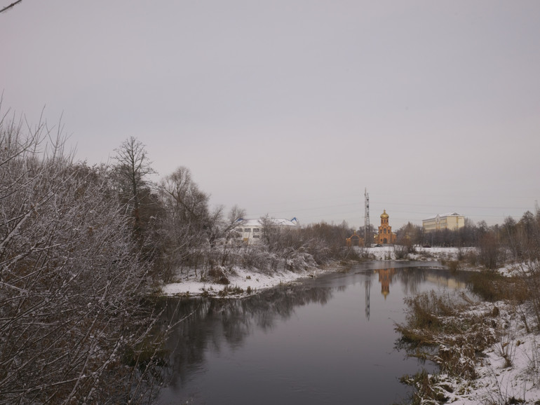 Вид з мосту через річку Шостка