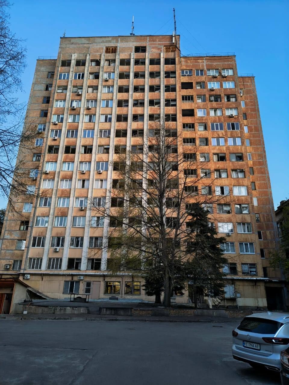 Вибиті вікна в Дніпровській політехніці