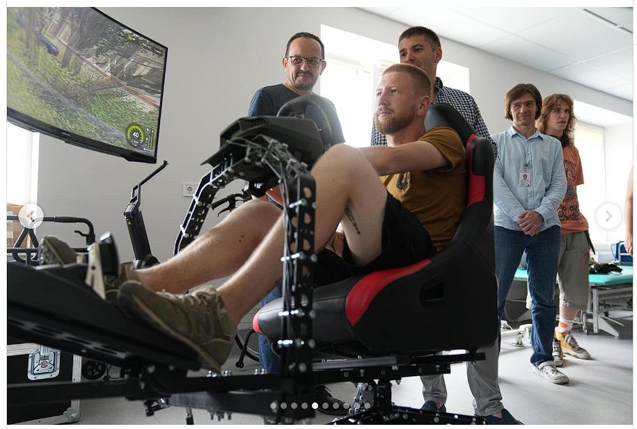 Симулятор для посилення нейропластичності при лікуванні контузій