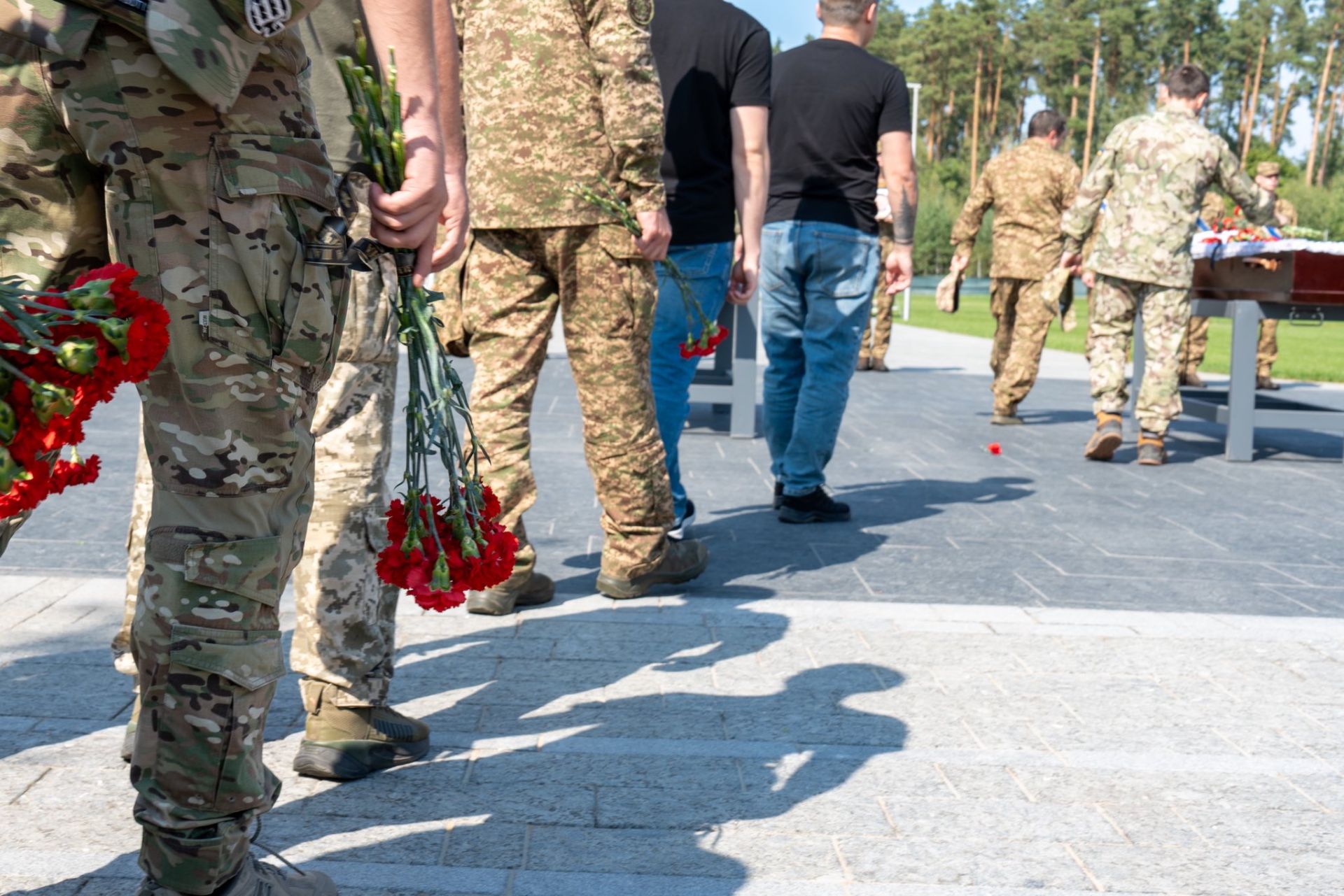 Військові на похороні загиблого бійця