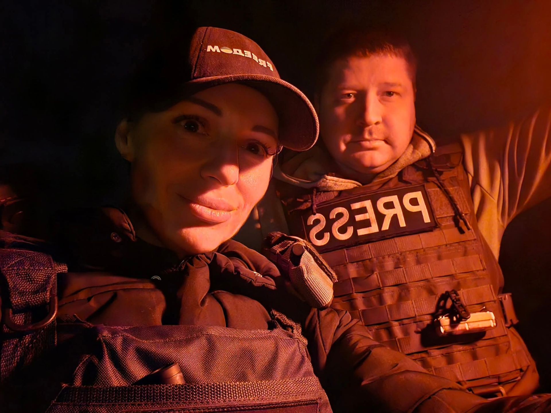 Альона під час роботи