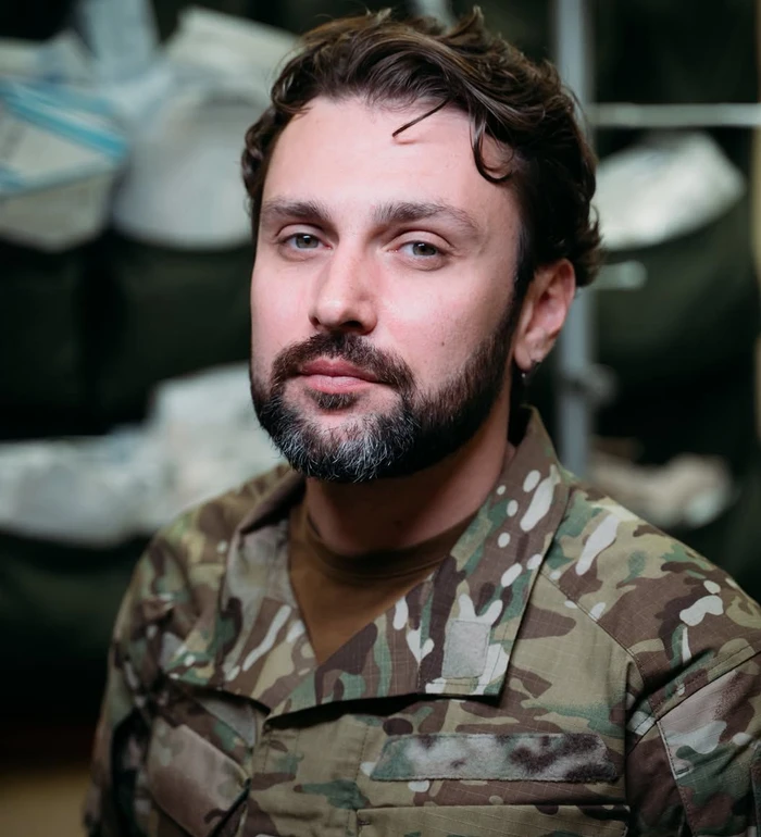 37-річний Дмитро Гетманов служить у 4-му ОМедБ