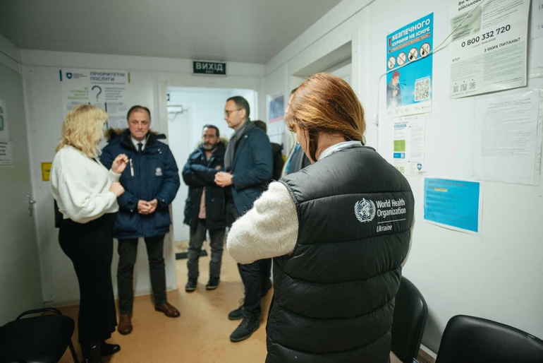 Харківська область. Візит до встановленної ВООЗ модульної амбулаторії