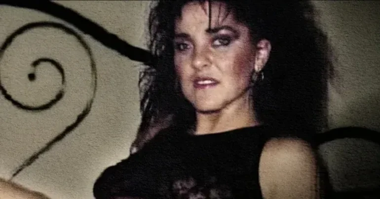 Де Емі Бредлі