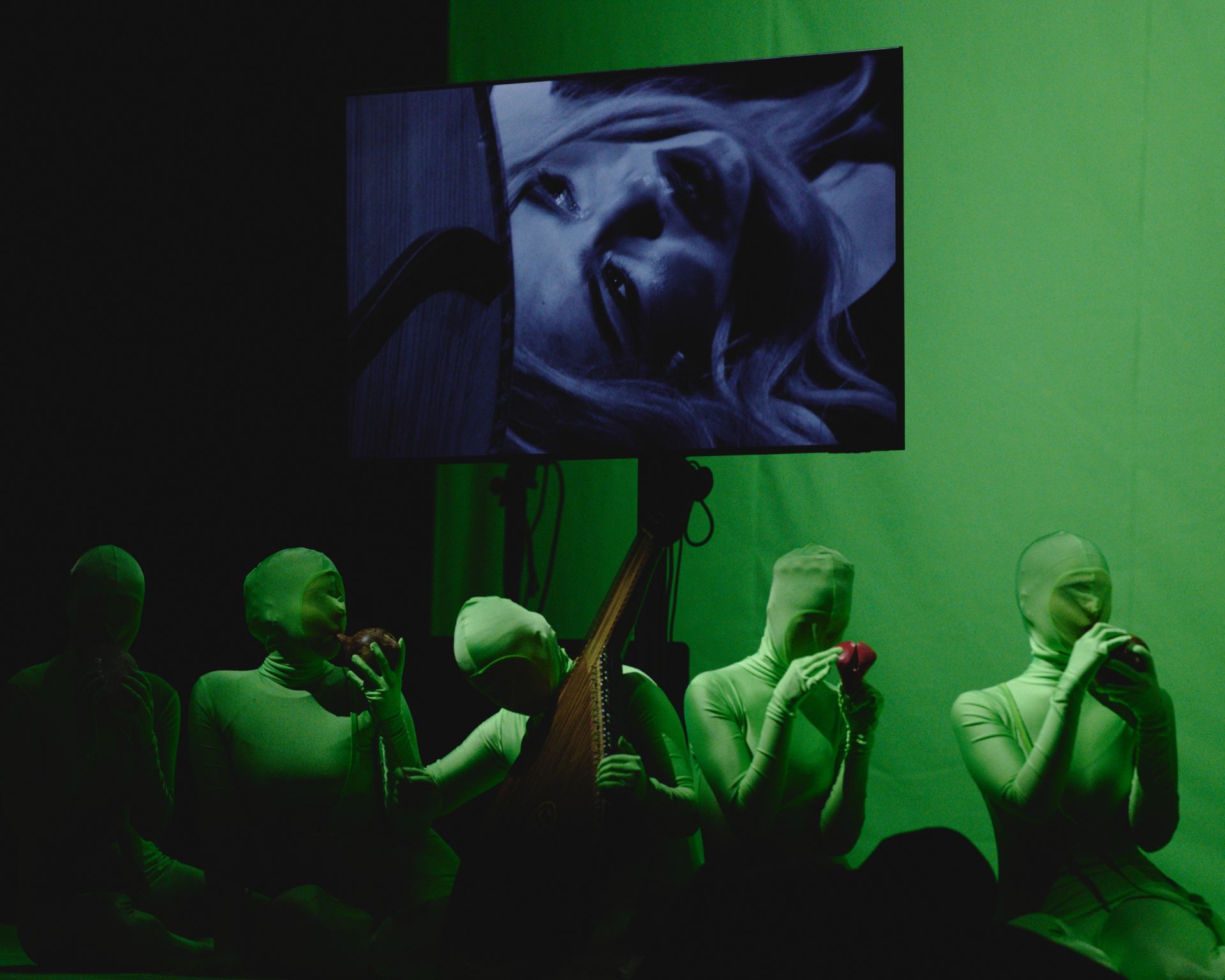 З вистави "Троянство"